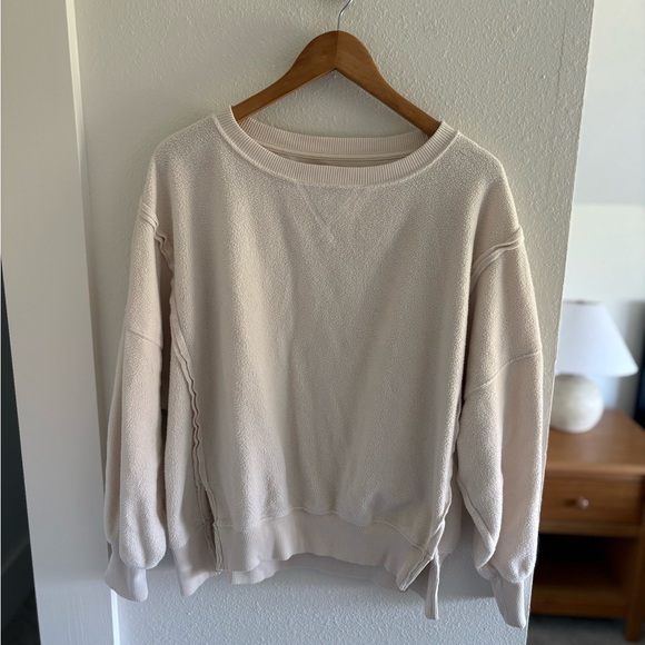 American Eagle Outfitters Cream Sweatshirt - Picture 2 of 8